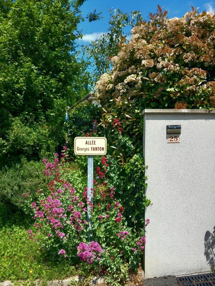 Apartamento L'Olivier Mornant Exterior foto